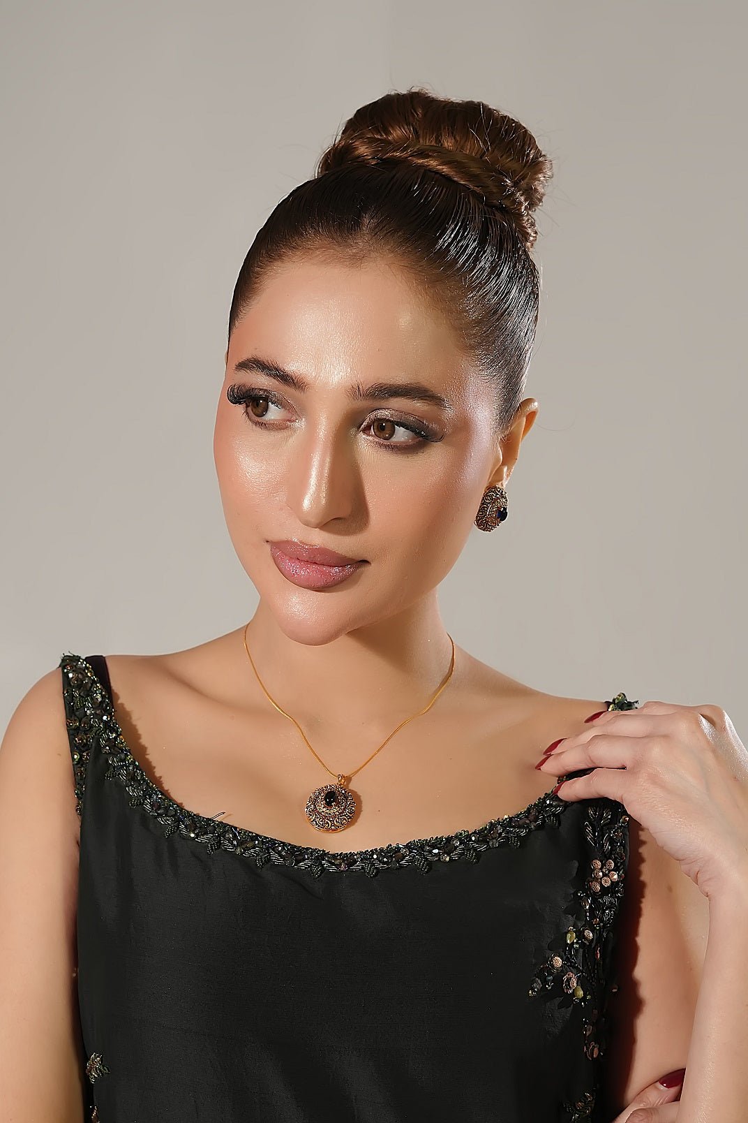 Noir Majesty | The Eternals - Asim Qayyum Jewelers